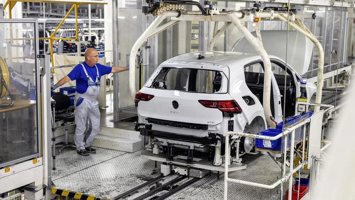 Все ради безопасности: Volkswagen и Audi отзывают почти миллион машин в Германии