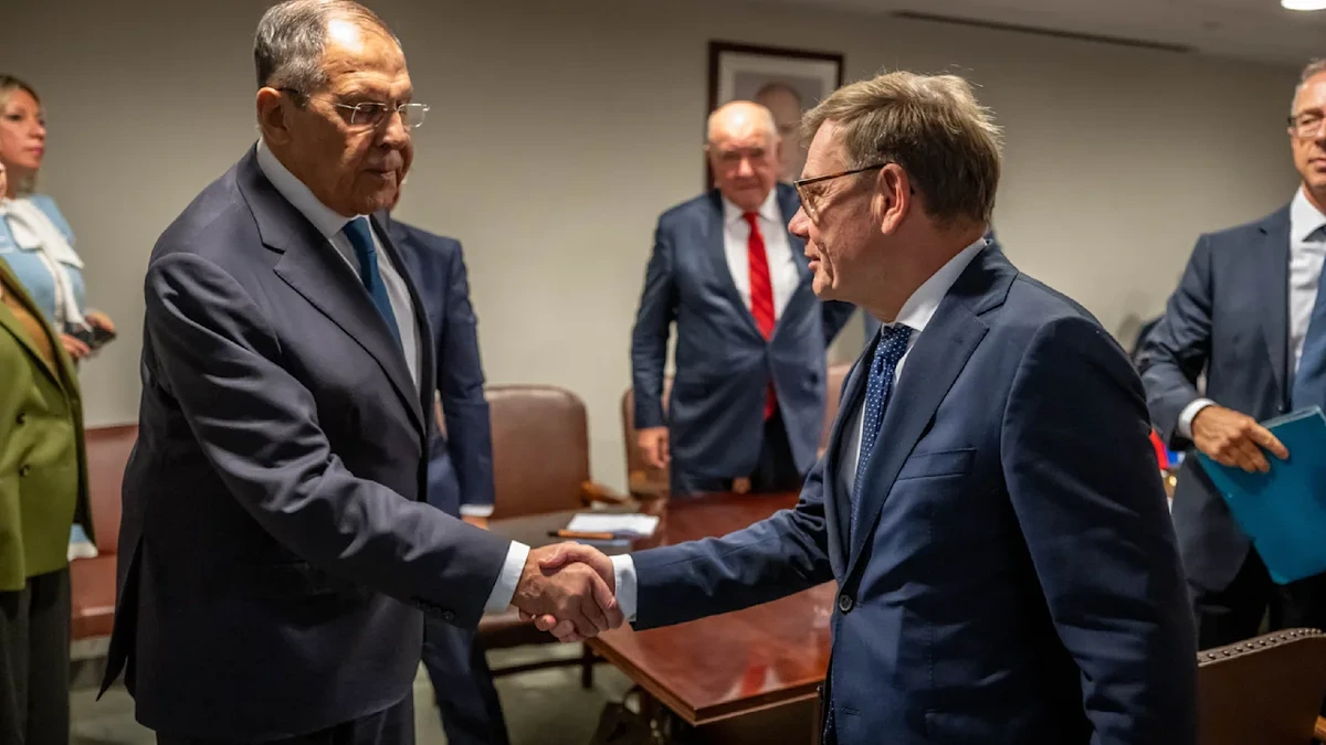 G20-Außenminister in Atlanta: Wadephul trifft Lawrow: Kuschelkurs oder klare Kante?