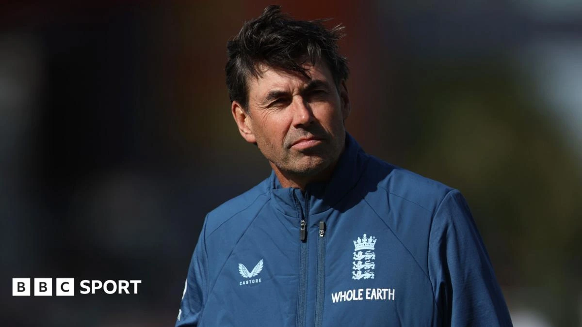 England coach should be English, suggests Fleming