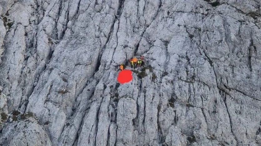 Felsgriff bricht weg: Deutsche Bergsteigerin stürzt in den Tod