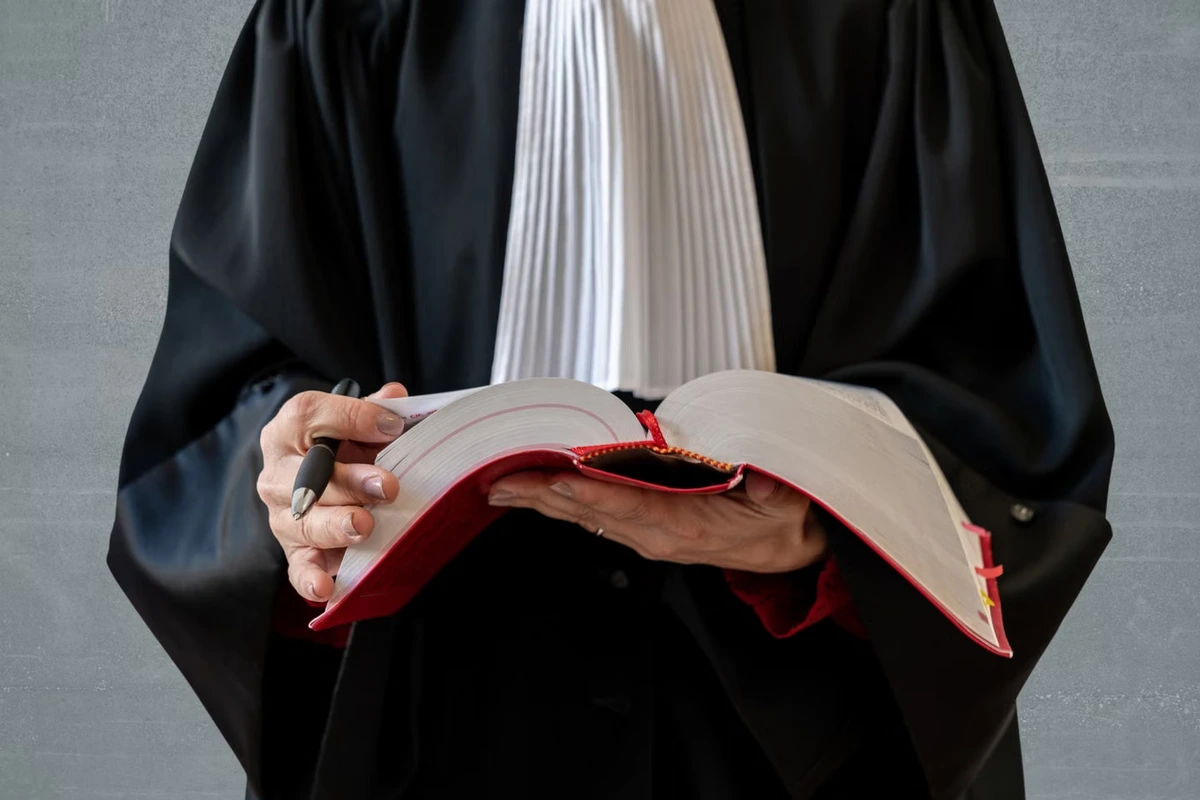 Deux inspecteurs du travail de Grenoble sanctionnés pour insubordination