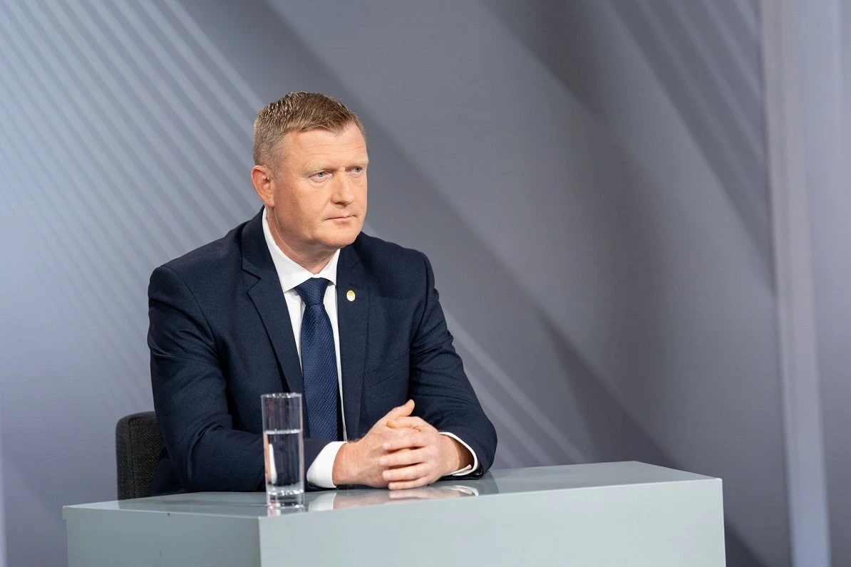 Мелнис готов вернуться в НВС, если вновь не станет министром обороны