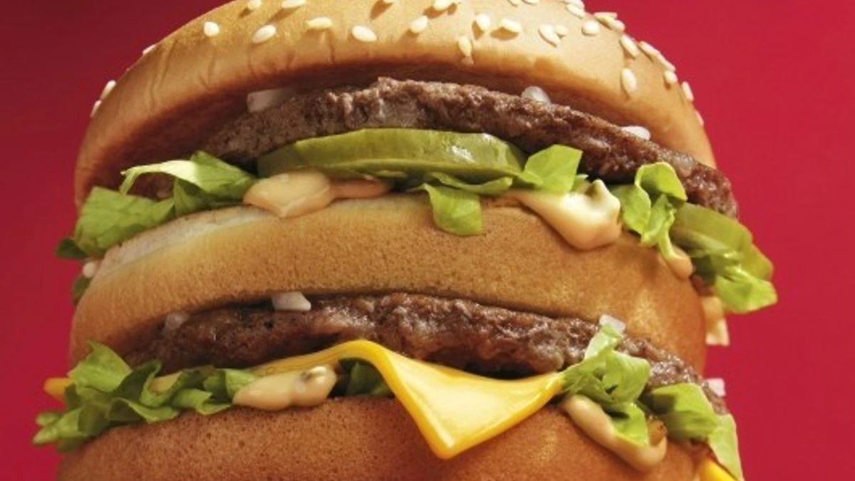 На McDonald’s подали в суд из-за предполагаемого использования ИИ для определения цен во франшизах