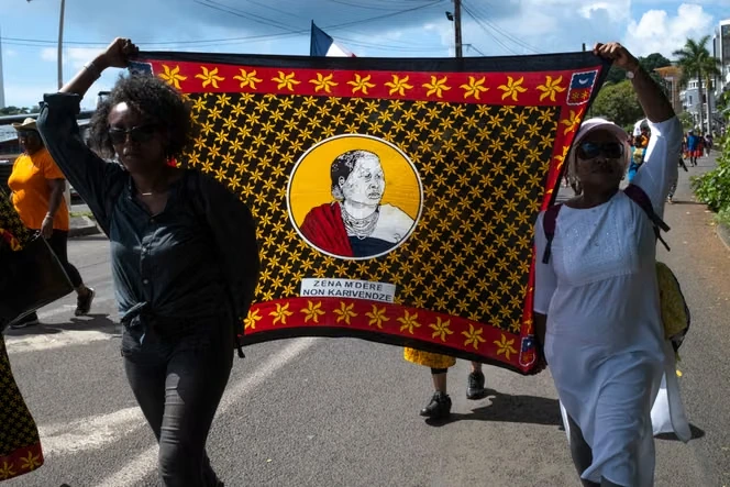 Le RN veut faire entrer la Mahoraise Zéna M’Déré, patriote, noire et musulmane, au Panthéon