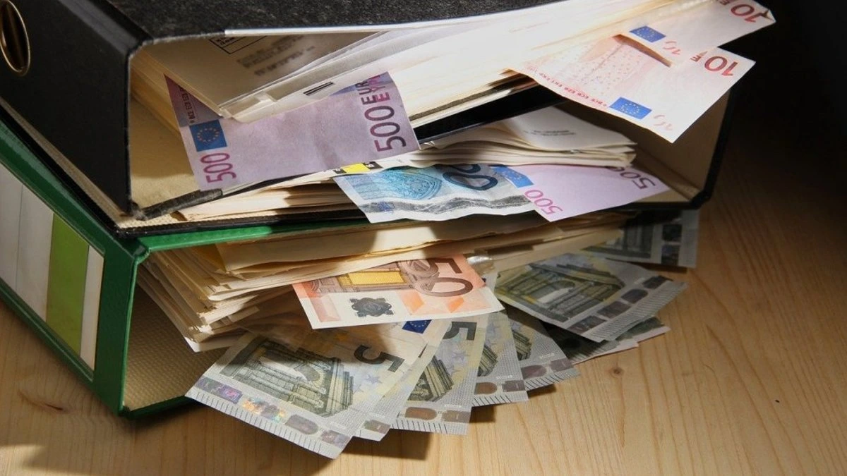 Фиктивные сделки на 2 млн евро: две компании в Латвии уклонились от уплаты налогов на 823 000 евро