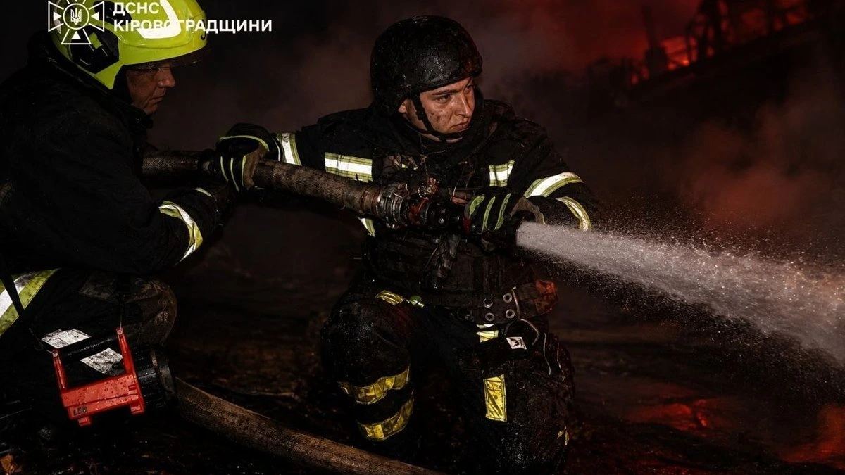 Более 300 российских дронов атаковали Кировоградскую область; погибли трое