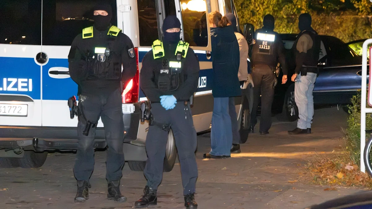 Berlin: Zwei Festnahmen nach Feuer an polnischer Starlink-Station