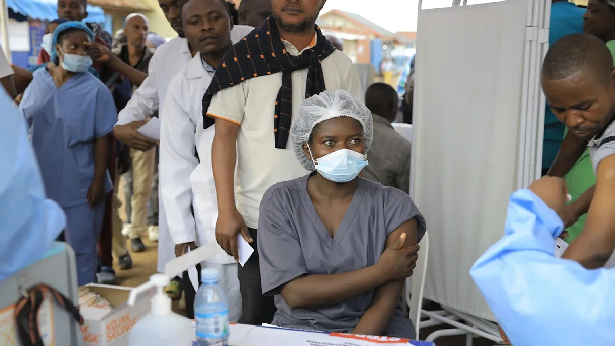 Jeder zweite Infizierte stirbt: Ebola! 5000 Seuchen-Tote im Kongo