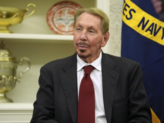 Larry Ellison, il nuovo re di Hollywood: diceva che il cloud era «una moda», ora punta tutto sui data center