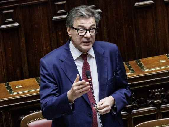 Manovra, vertice di maggioranza: il testo slitta per la trattativa Ue