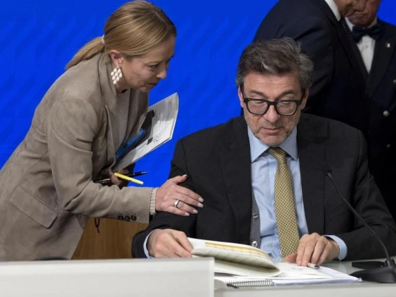 Manovra: priorità a giovani, anziani, energia e confronto sulle banche. Ecco cosa ha deciso il vertice di maggioranza