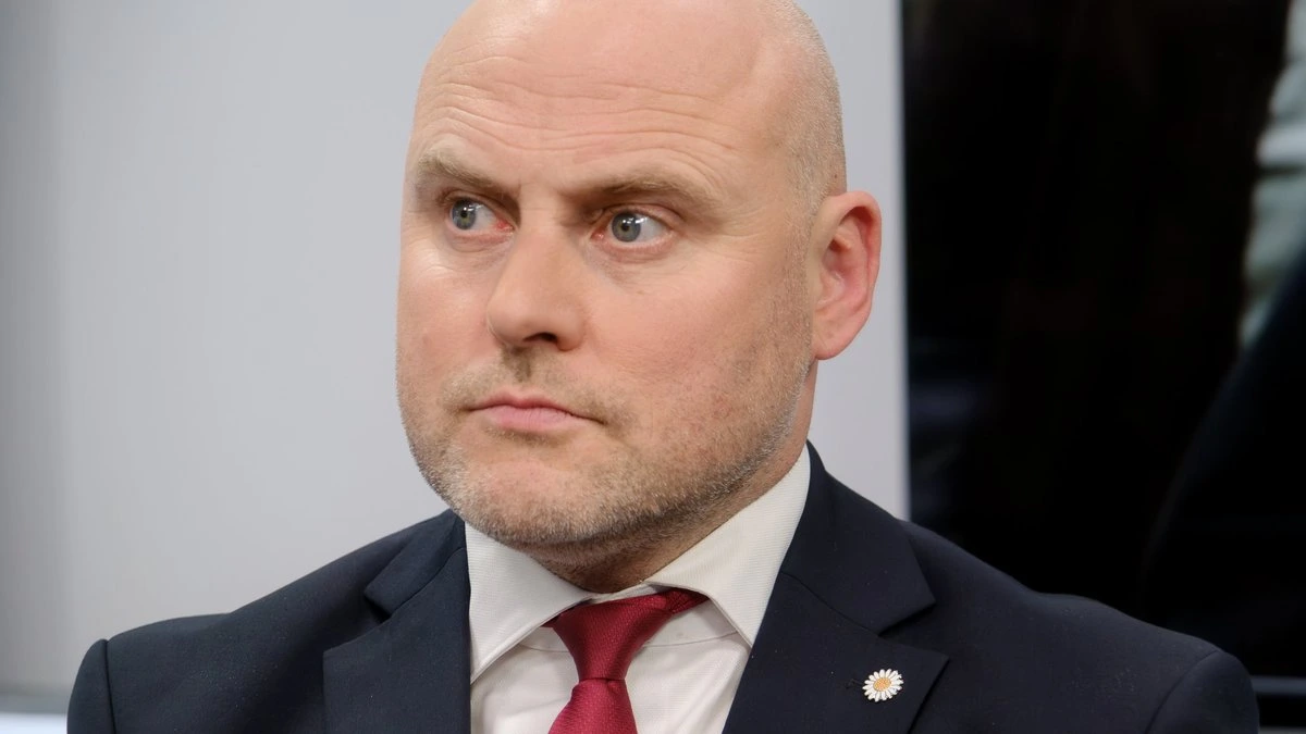 Кулбергс: работа над проектом декларации нового правительства продолжается