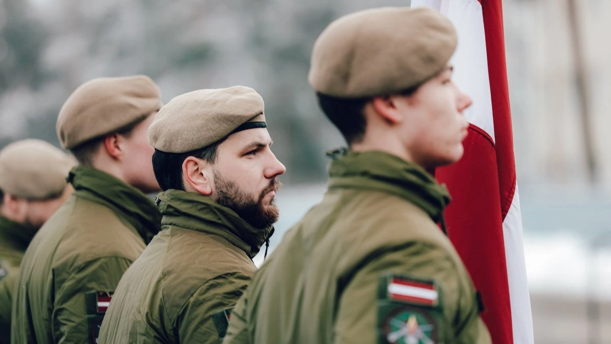 Продлен срок добровольной подачи заявок на службу гособороны