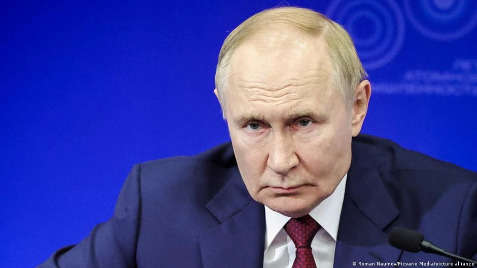 Vladimir Putin dice estar dispuesto a reanudar las conversaciones tripartitas con Ucrania