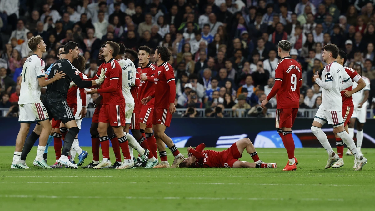 El Sevilla carga contra la realización televisiva y los criterios del CTA en las polémicas en el partido frente al Real Madrid