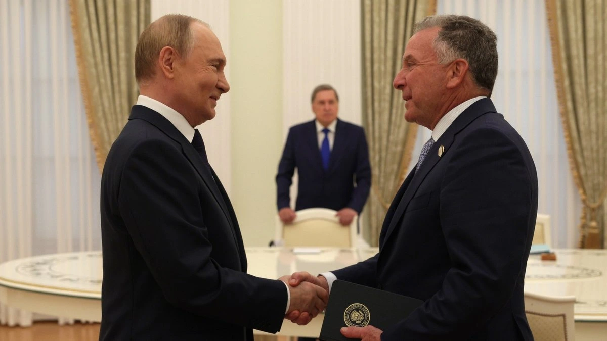 Reuters: Уиткофф намерен вновь лично встретиться с Зеленским и Путиным