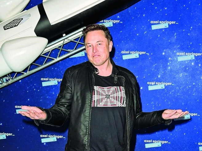 Fusione SpaceX-Tesla: la vecchia tattica di Musk per reperire nuove risorse (e ottenere super poteri)