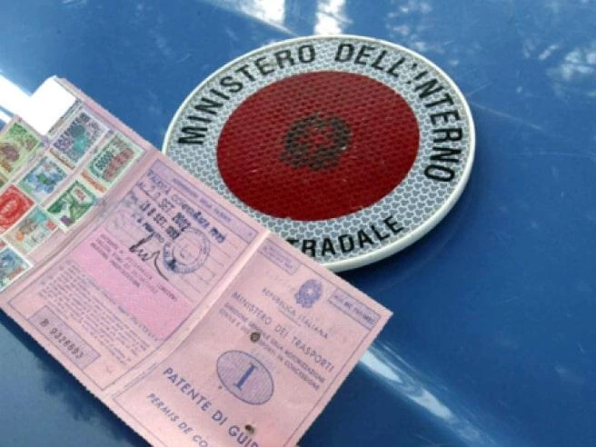 Multe per velocità da 3,5 euro: documenti e regole per i pedoni, ecco cosa prevede il nuovo codice della strada