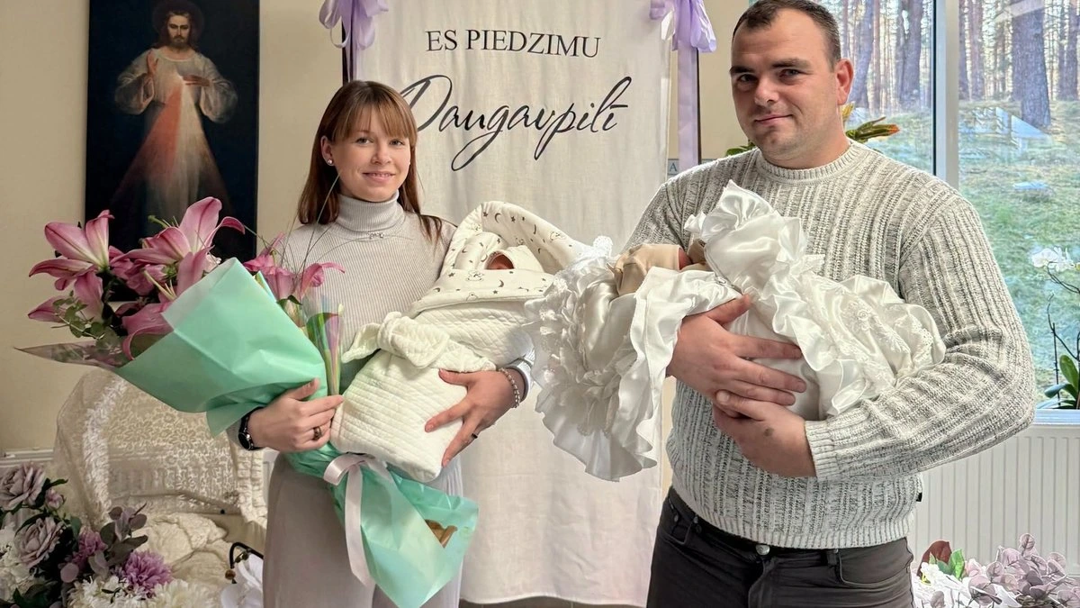 В Даугавпилсской больнице менее чем за две недели родились четыре пары близнецов