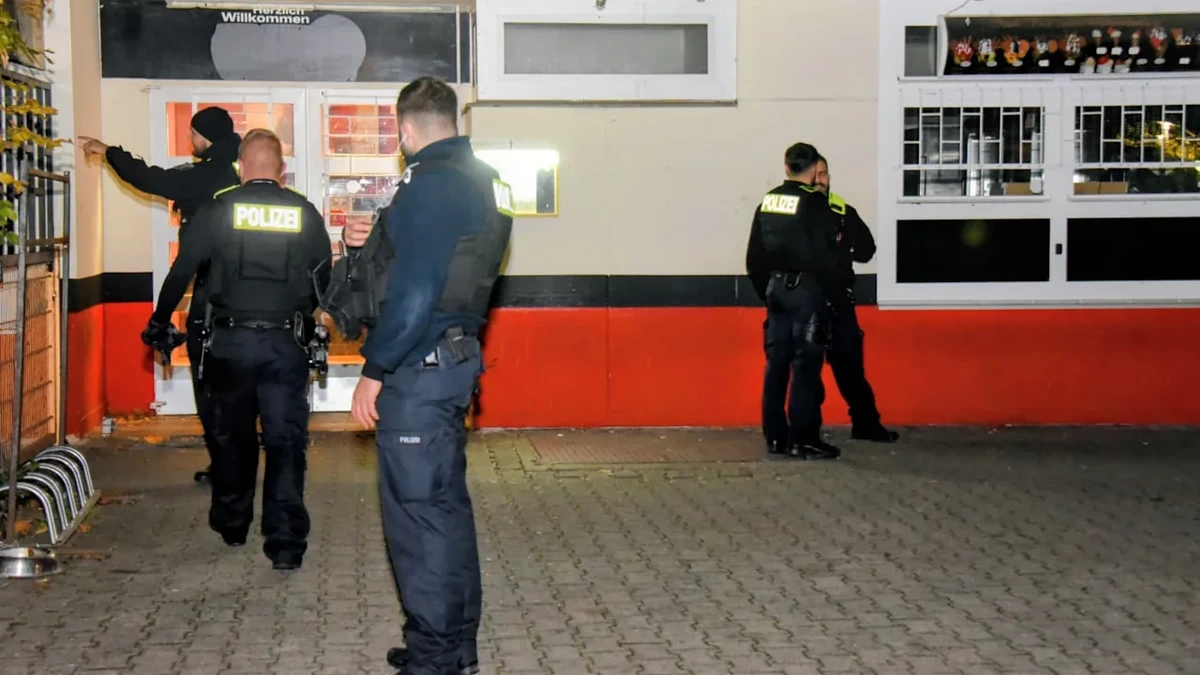 Schon wieder Berlin: Schüsse vor Café! Mann lebensgefährlich verletzt