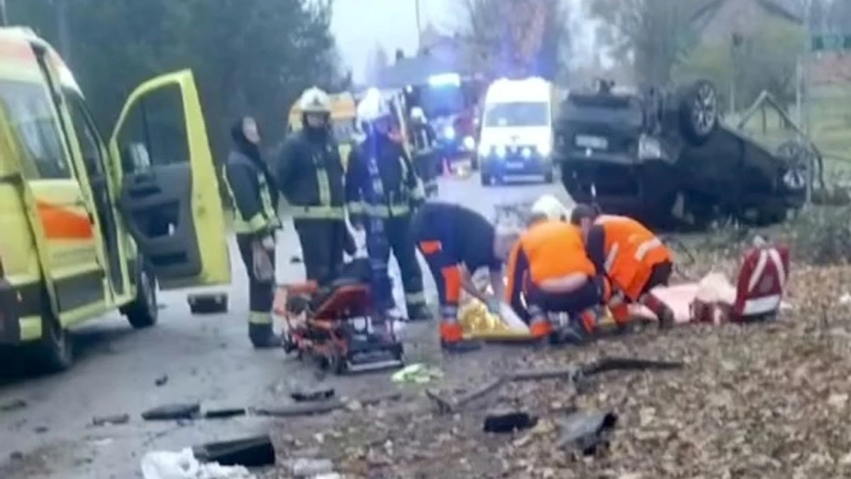 В Лудзенском крае автомобиль врезался в дерево: двое погибших