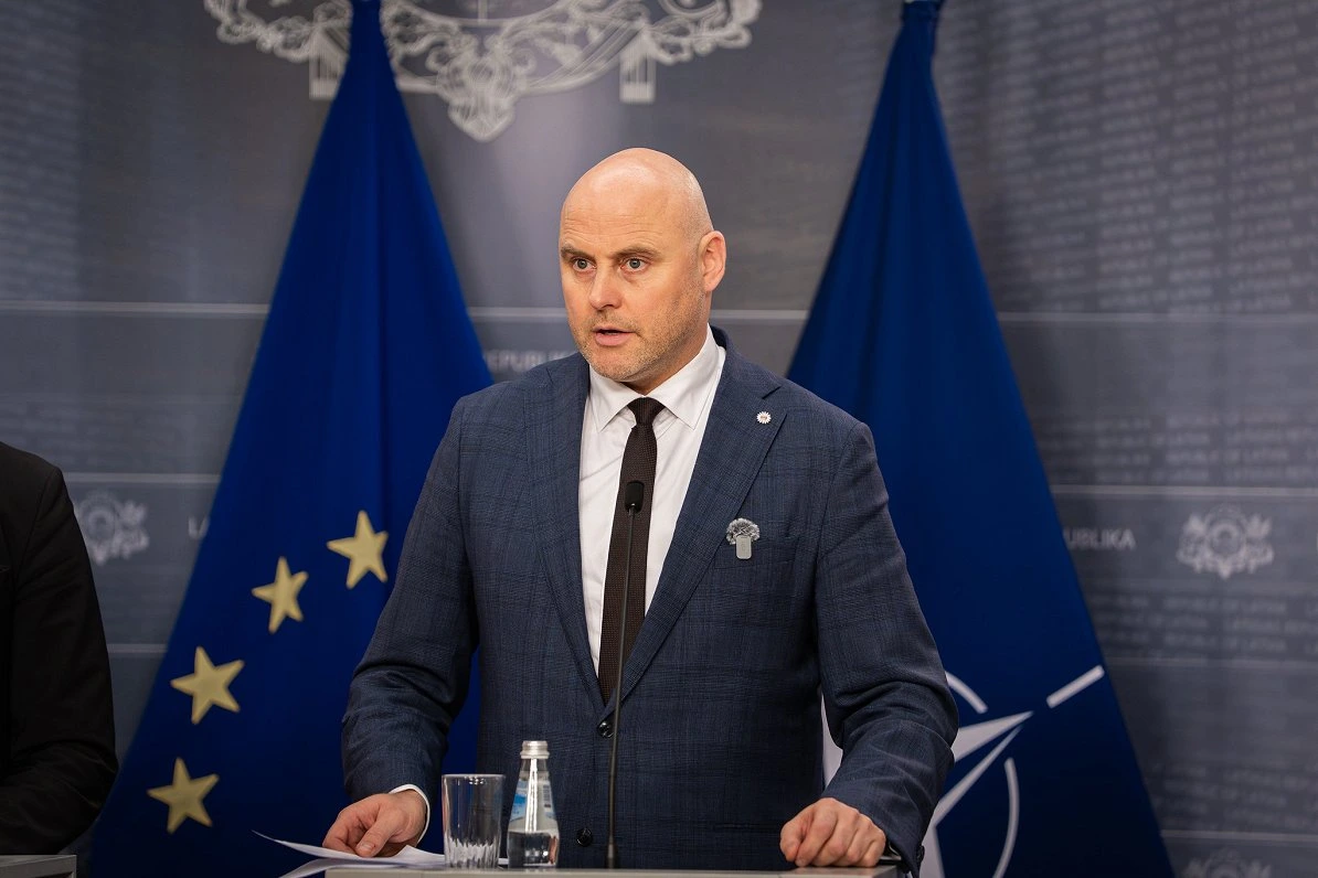 Затянувшаяся пауза: задержка переговоров о новом правительстве Кулбергса вызывает противоречивые оценки