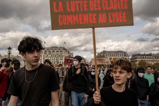 Mouvement lycéen : un mois de mobilisation et le pari de la convergence « jeunes et jaunes »